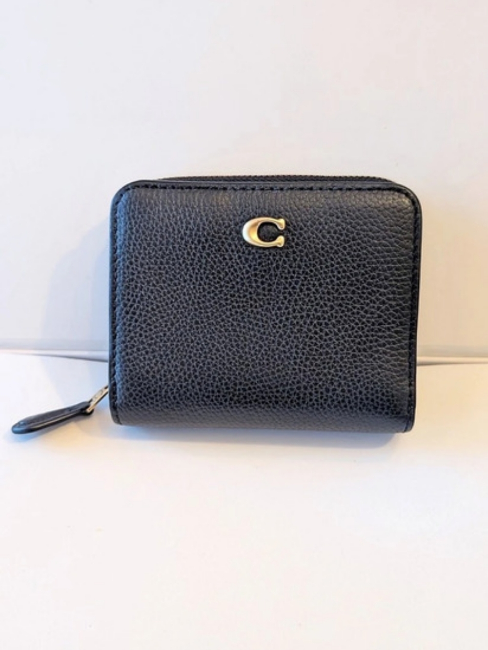 🖤 Coach Essential Billfold Wallet In Polished Pebbled Leather W Zip Coin Pocket